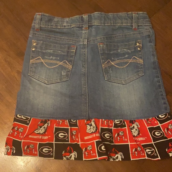 Size M Mossimo Denim Skirt with GA Bulldogs ruffled print on the bottom. - Picture 3 of 3